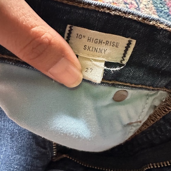 Madewell Jeans in great condition. No longer fit so I have to let them go - Picture 2 of 2